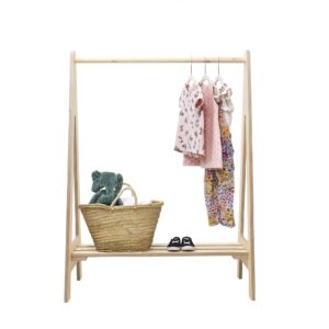 perchero ropa de niños