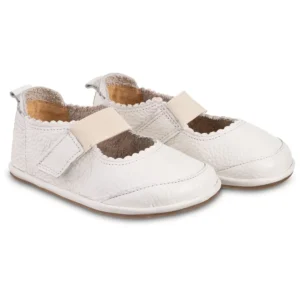 Gloria magical shoes