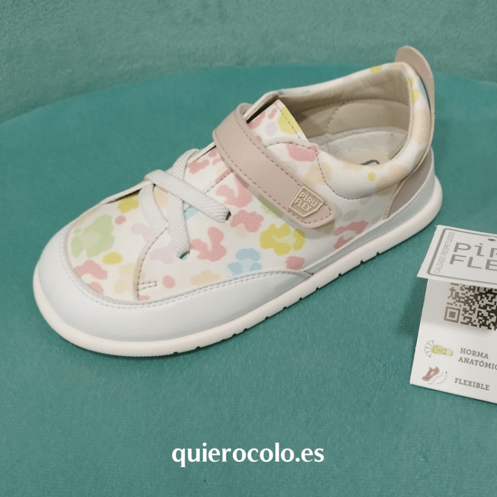zapatillas respetuosas Piruflex 1001-1 leopardo multicolor vista lateral
